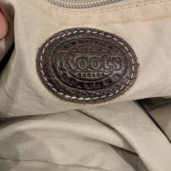 Roots Dark Brown Leather Hobo Bag with Contrast Stitching - Picture 4 of 11